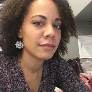 Meet your Posher, Valerie